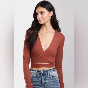 Buckle HYFVE Ribbed Wrap Ginger Wrap crop Top